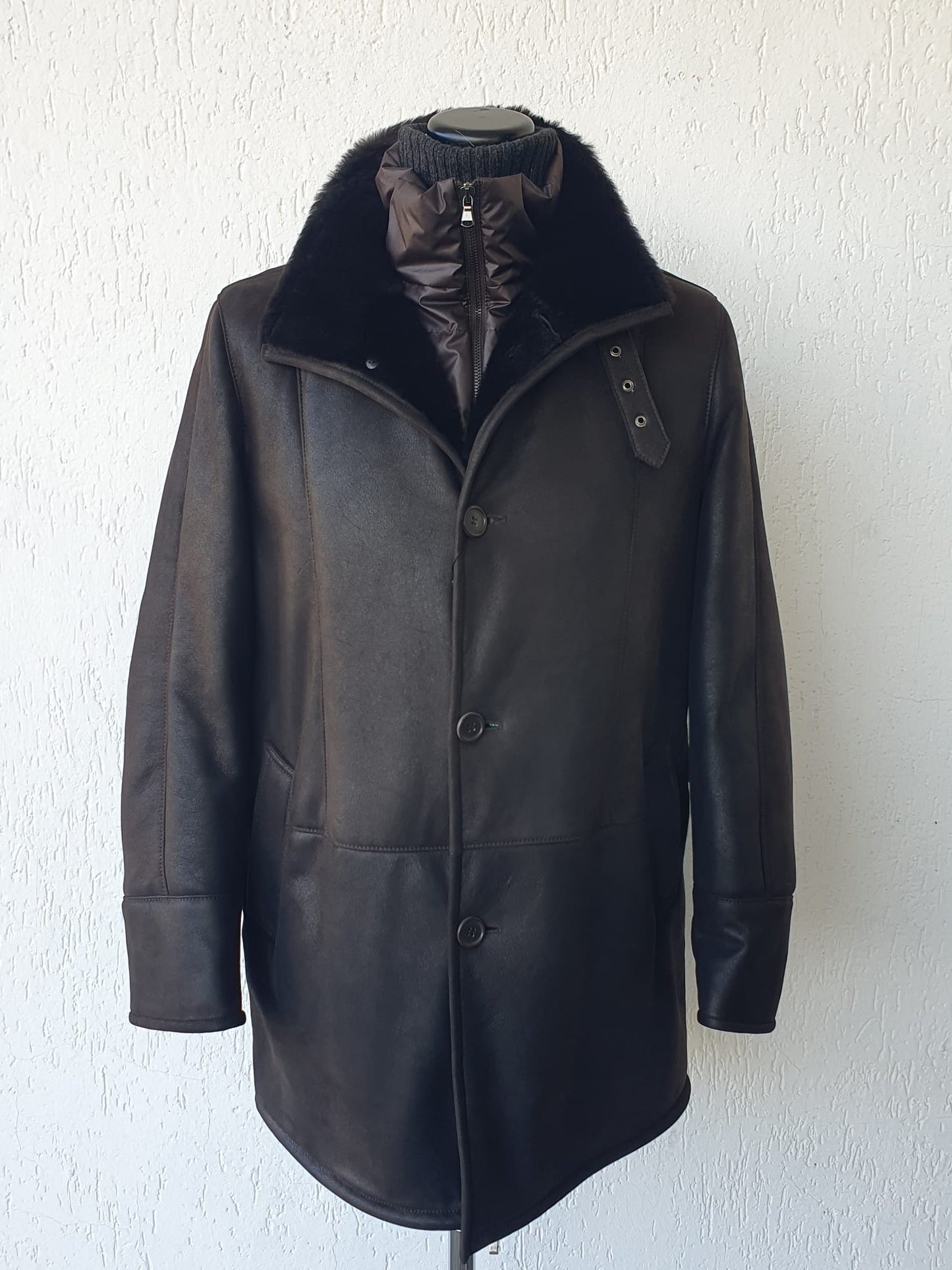 Giaccone in Shearling Rasato e Scamosciato Testa Moro con Pettorina in Piuma D'oca